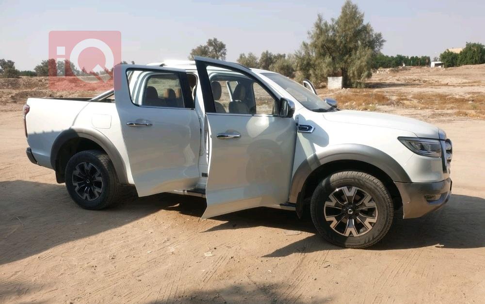 Poer Double Cab